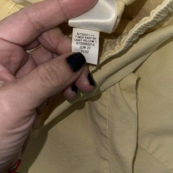 Gap Men’s 7" Easy Shorts With E-Waist, Light Yellow, NWOT - Picture 8 of 13